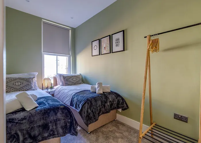 Apt 2 - North Marine Villa
